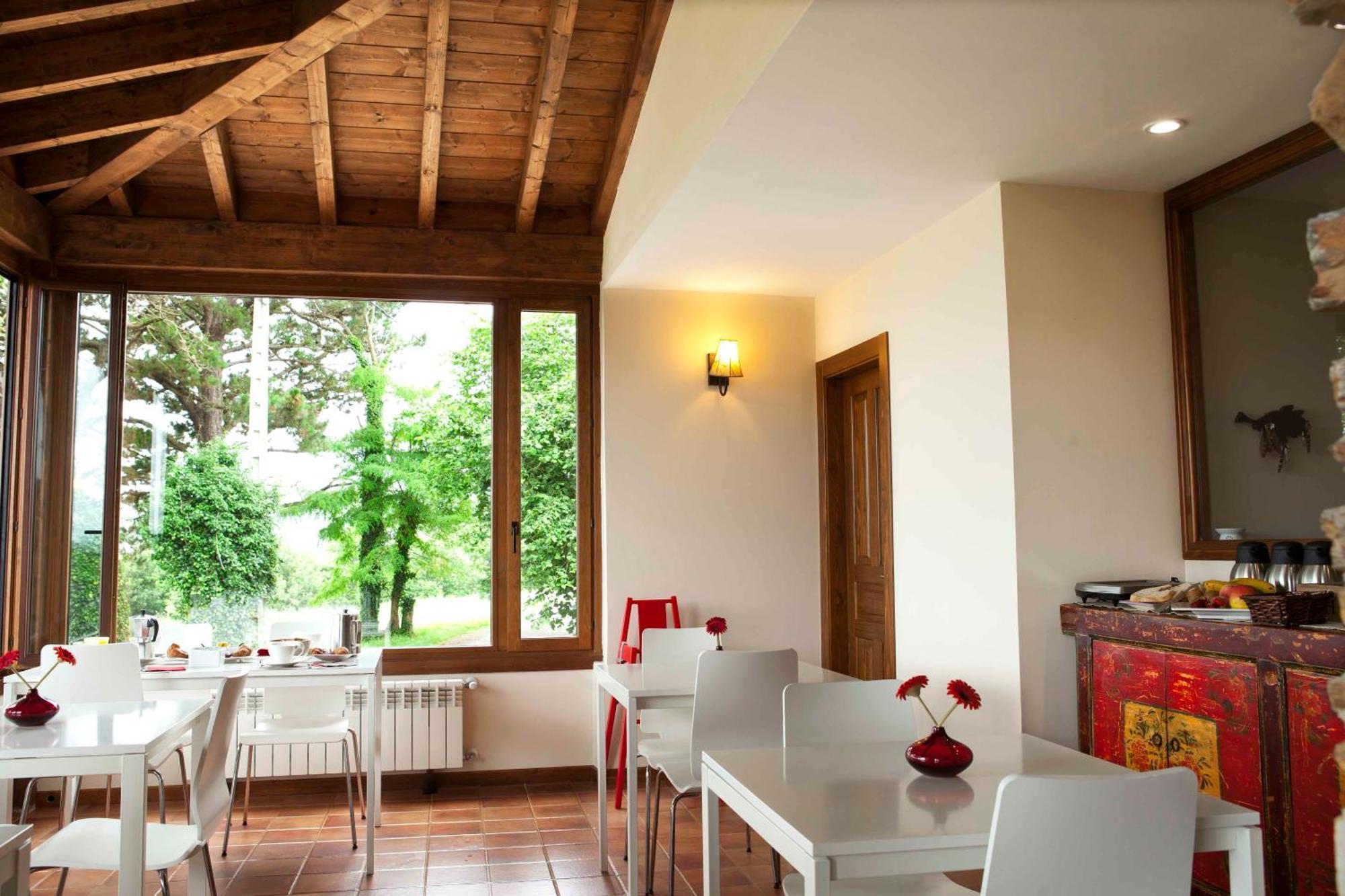 Hostal La Casa de la Abuela Milagros Pravia Exterior foto