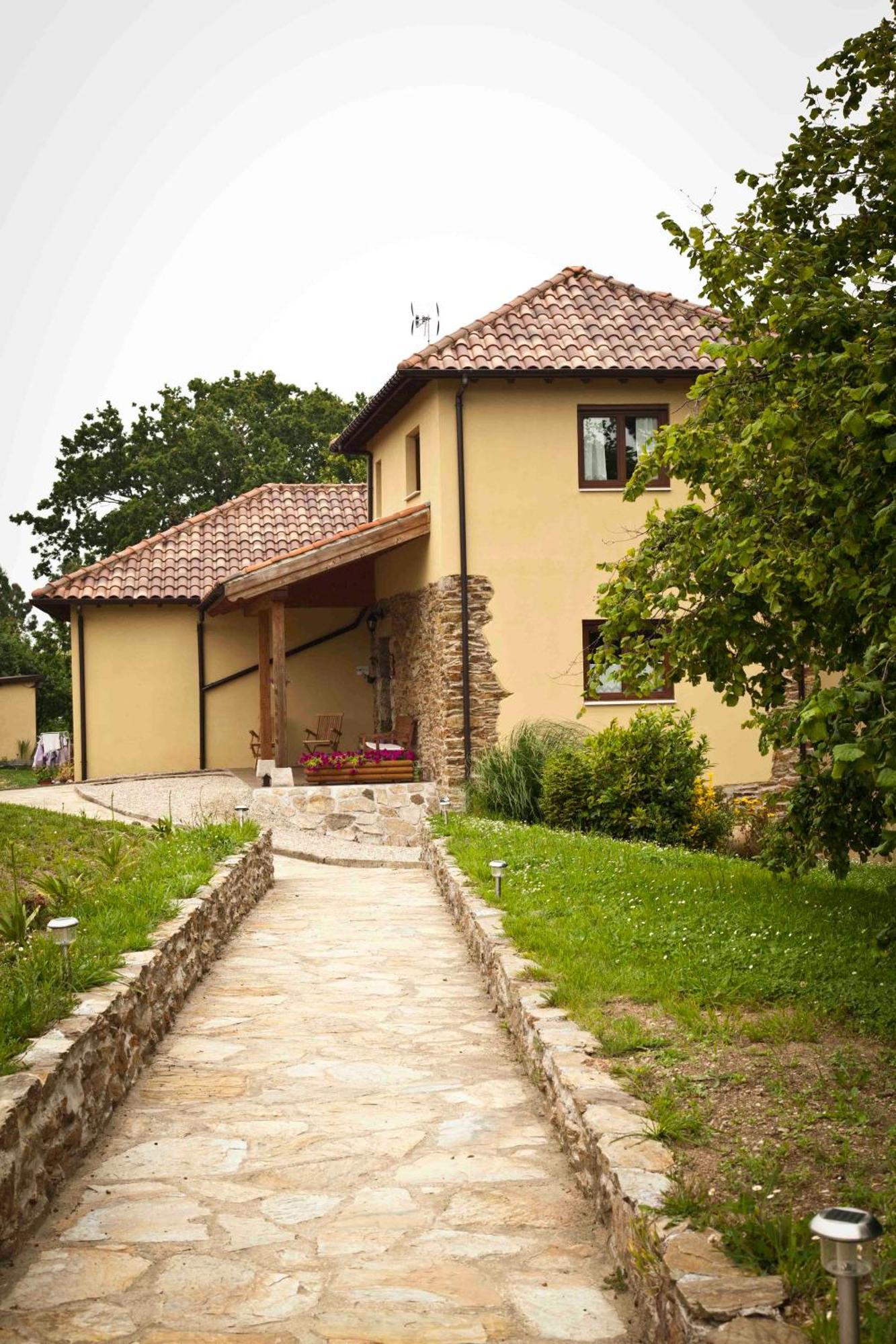 Hostal La Casa de la Abuela Milagros Pravia Exterior foto
